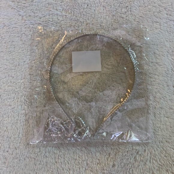 Diamond Headband - Picture 2 of 3